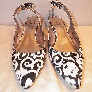 AK ANNE KLEIN i flex Kitten Heels Sz 6.5 M